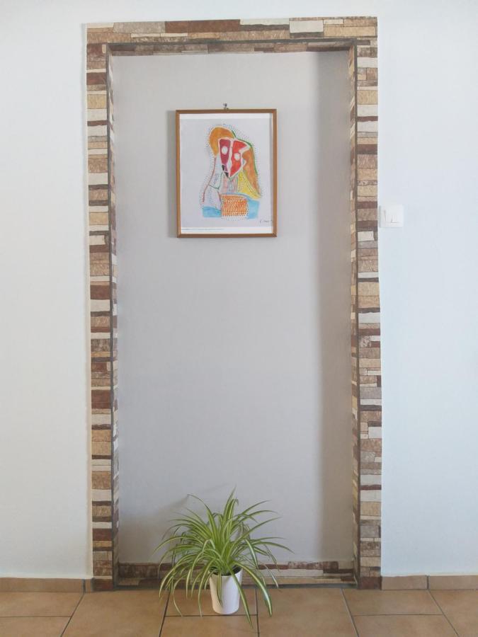 Meltemi Apartment Posidhonia  Bagian luar foto