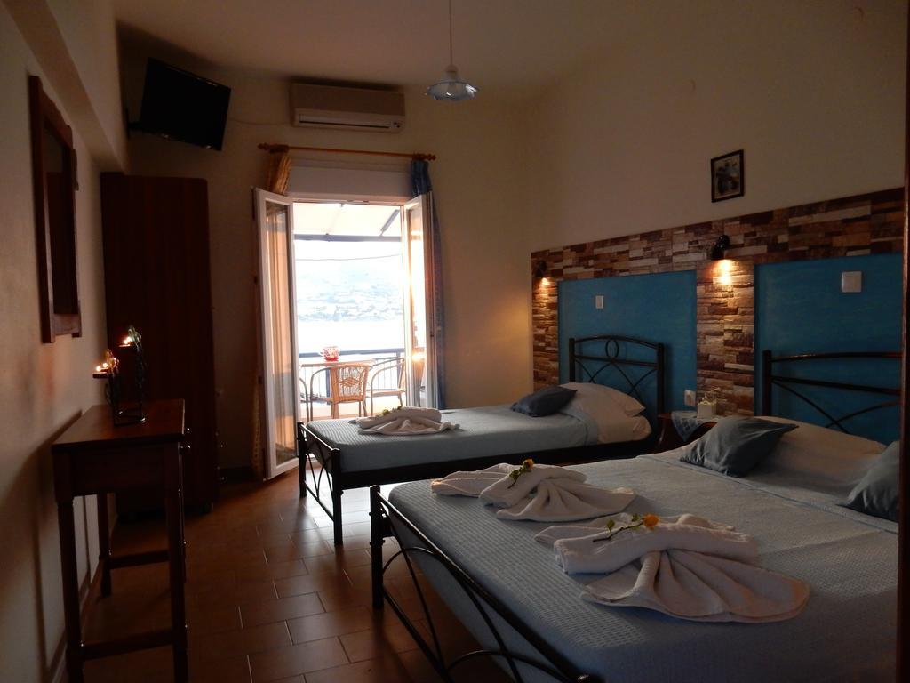 Meltemi Apartment Posidhonia  Bagian luar foto