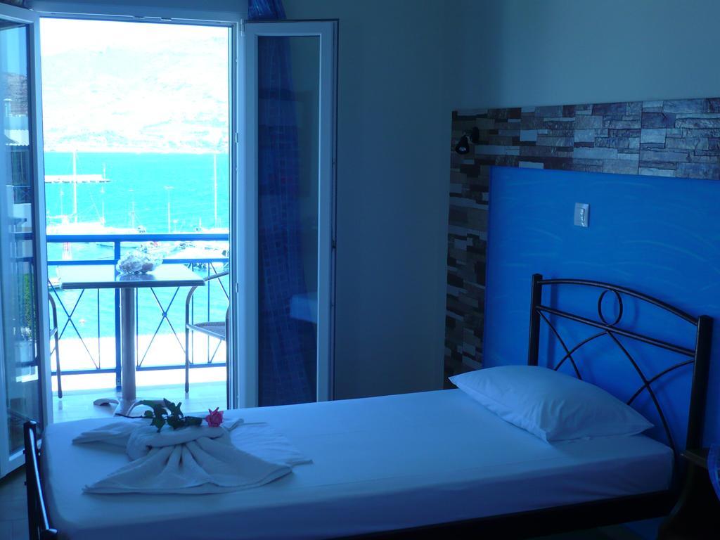 Meltemi Apartment Posidhonia  Bagian luar foto